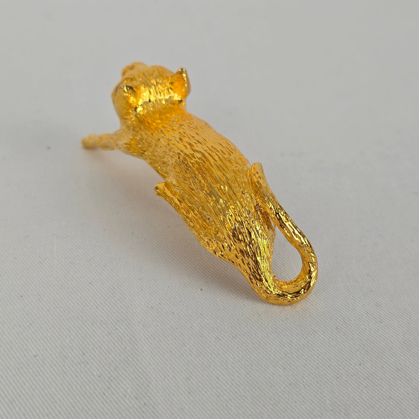 Ultra Craft Vintage Cat Brooch Gold Tone Figural Cat Pin Shoulder Brooch Green Eyes