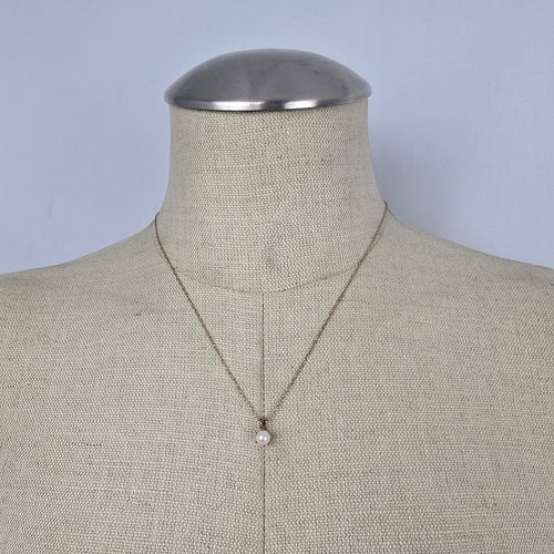 Gold Tone Faux Pearl Necklace Single Pearl Pendant Minimal Classic Necklace