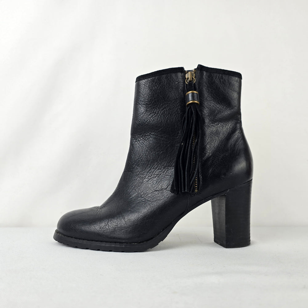 Lauren Ralph Lauren Black Leather Ankle Boots Tassel Zip Block Heel Size 7.5
