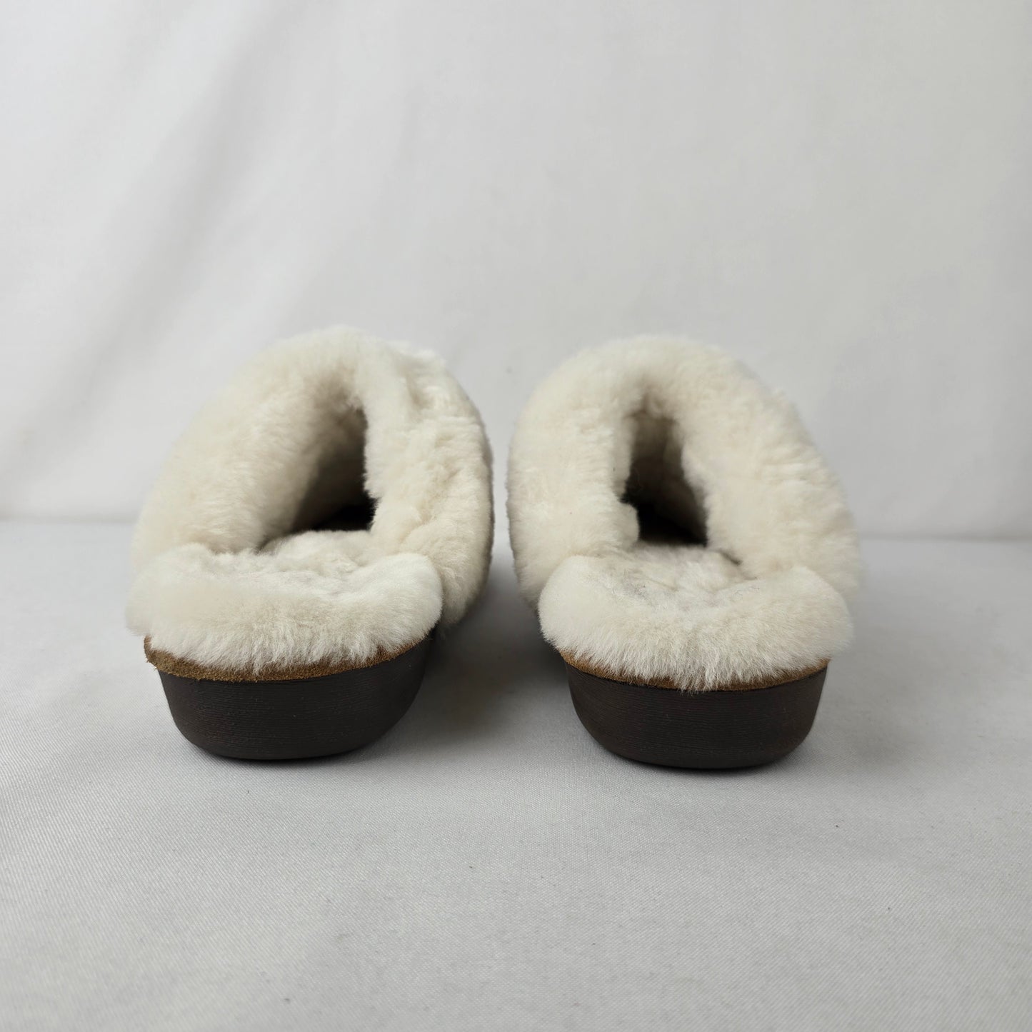 Nuknuuk Shearling Suede Slippers Size 10 Brown Cozy Mule