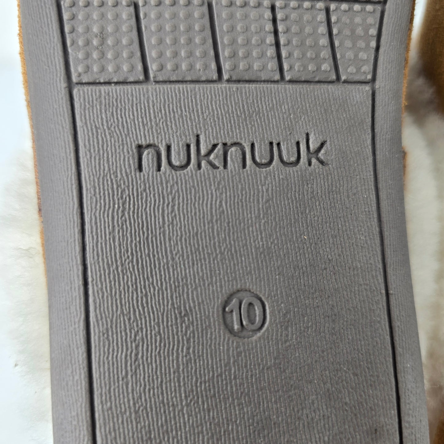 Nuknuuk Shearling Suede Slippers Size 10 Brown Cozy Mule