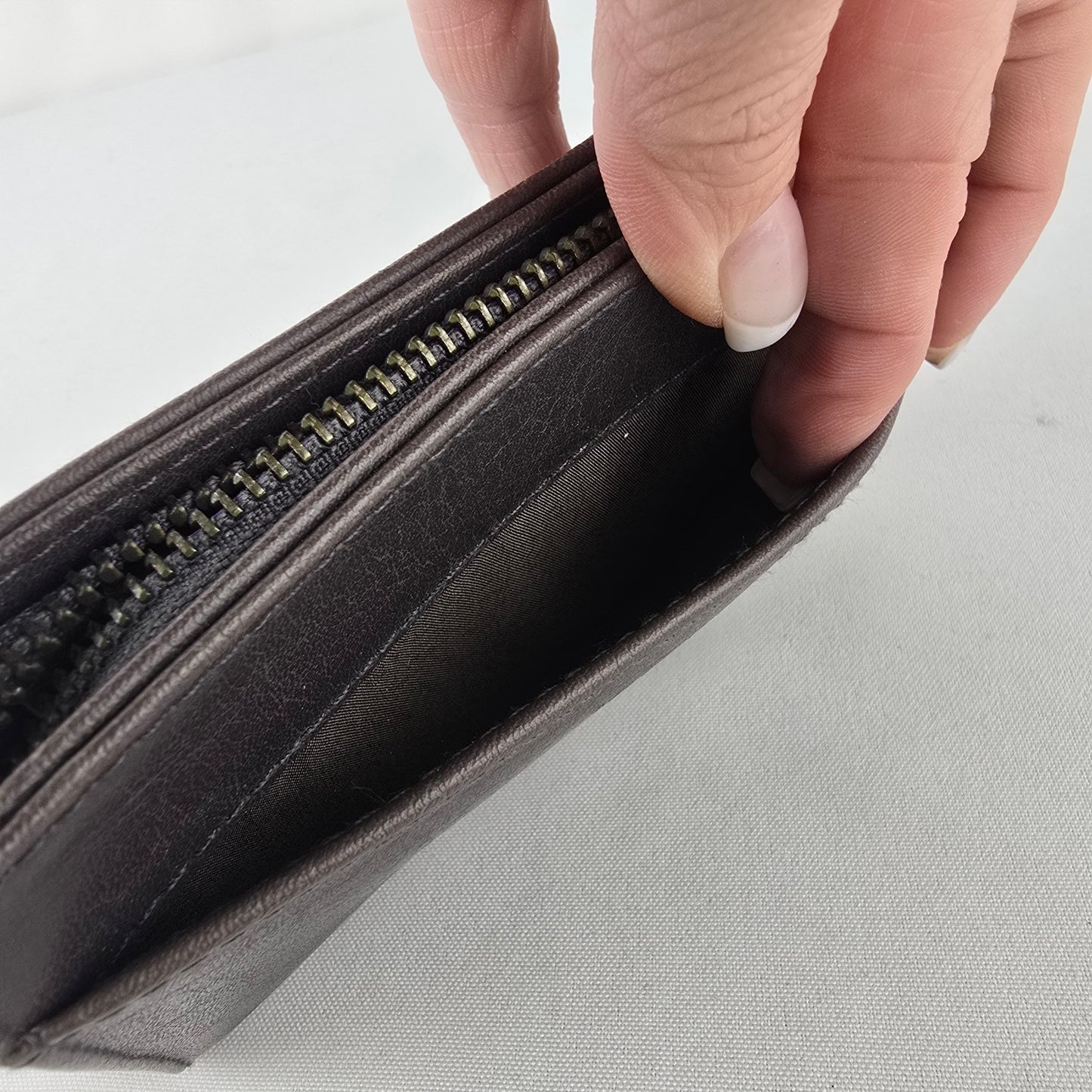 Matt & Nat Grey Zip Around Wallet Vegan Leather Card Holder