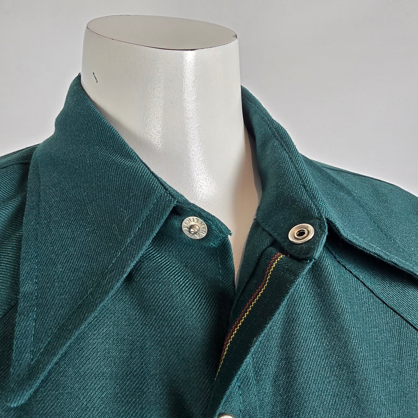 Calberta Western Pearl Snap Size L/XL Green Long Sleeve Vintage Canada Made