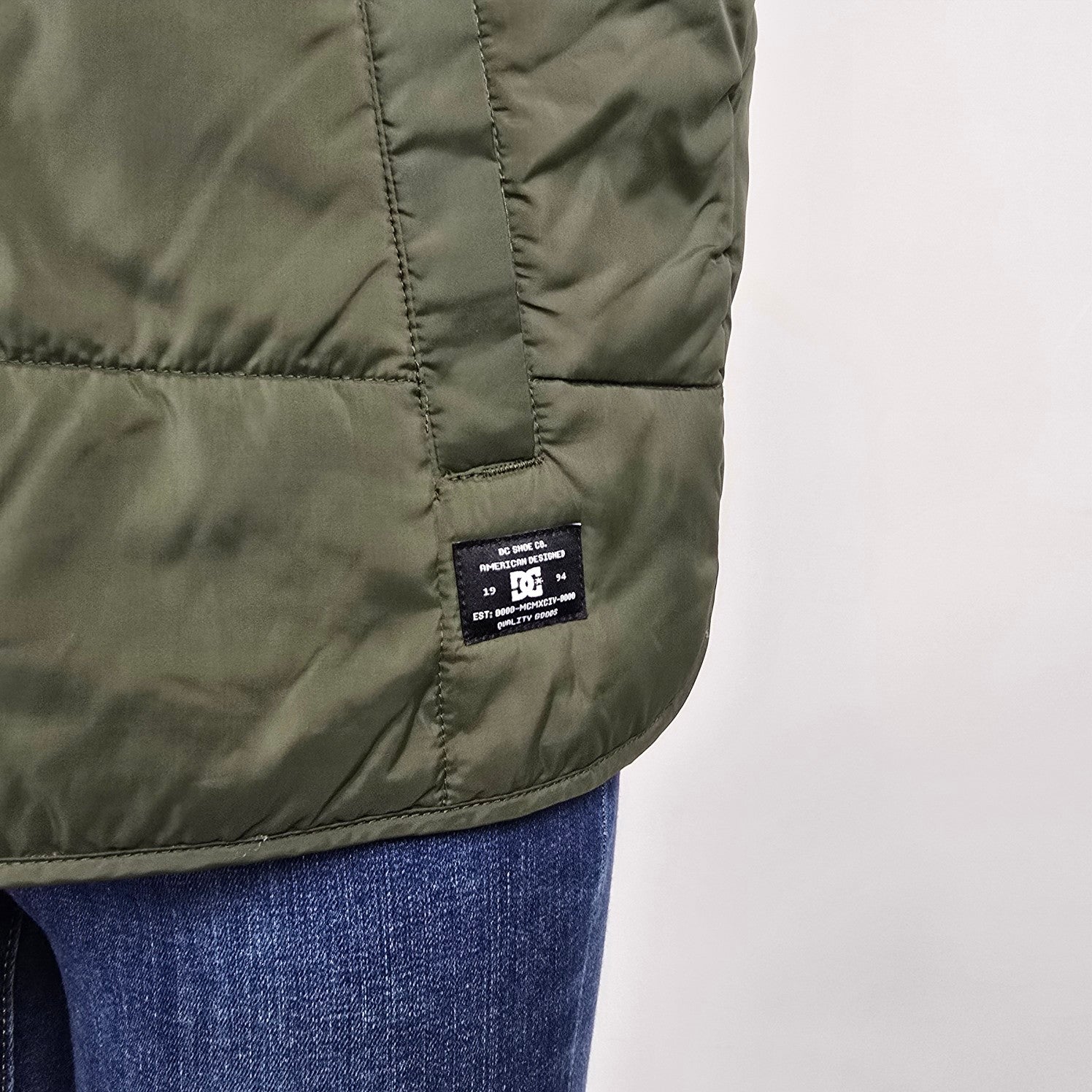 DC Quilted Puffer Vest Olive Green Snap Front Insulated Size L
