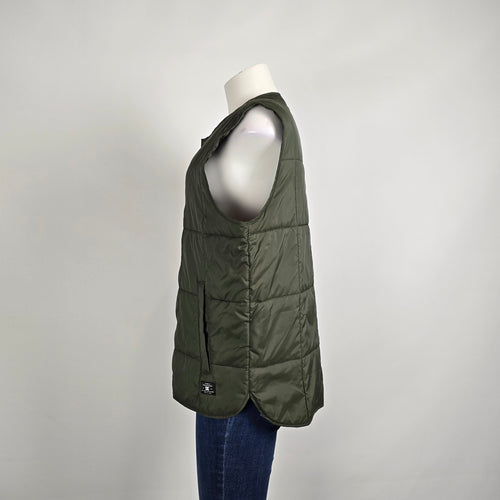 DC Quilted Puffer Vest Olive Green Snap Front Insulated Size L