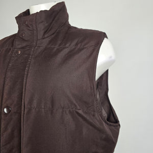 St John’s Bay Brown Puffer Vest Size M Quilted Snap Front Lightweight