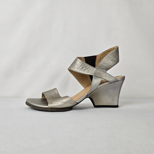 Audley London Metallic Leather Wedge Sandals Size 8 Silver Strappy Spain
