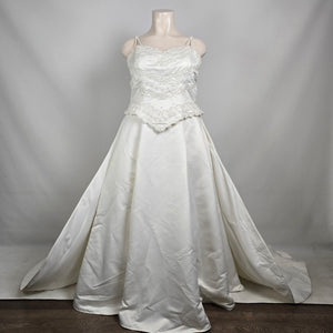 Sincerity Bridal Wedding Dress White Satin Lace Appliqué Ball Gown Train Size 20