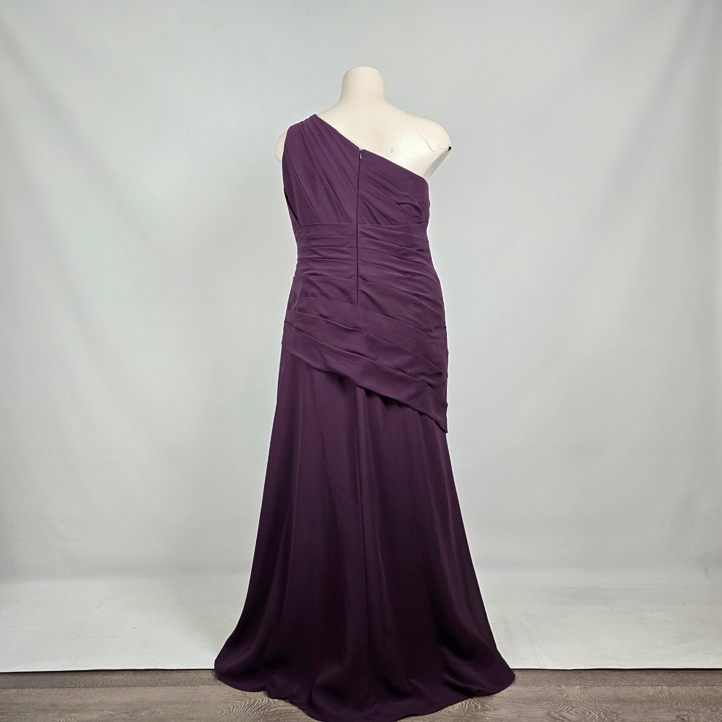 Sorella Vita Plum One Shoulder Bridesmaid Dress Ruched Formal Gown Size L/XL