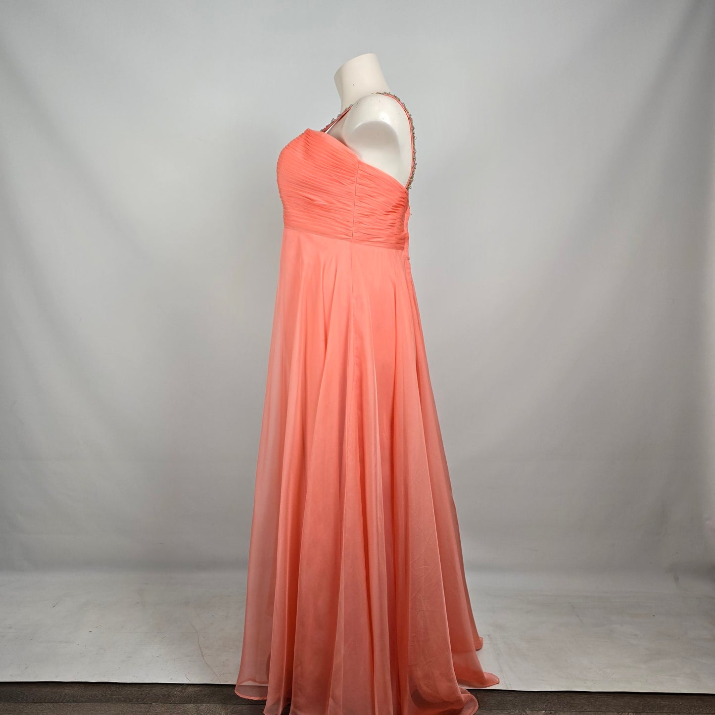 Night Moves Coral Chiffon Evening Gown Size 20W Beaded Formal Dress Flowy & Elegant