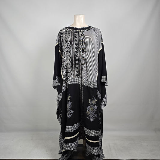 East Essence Kaftan Dress Size XL – Black & White Statement