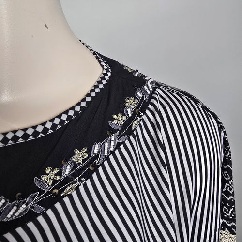 East Essence Kaftan Dress Size XL – Black & White Statement