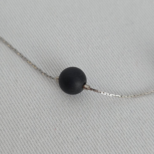 Fifth Avenue Black Beaded Necklace Minimalist Silver Tone Chain