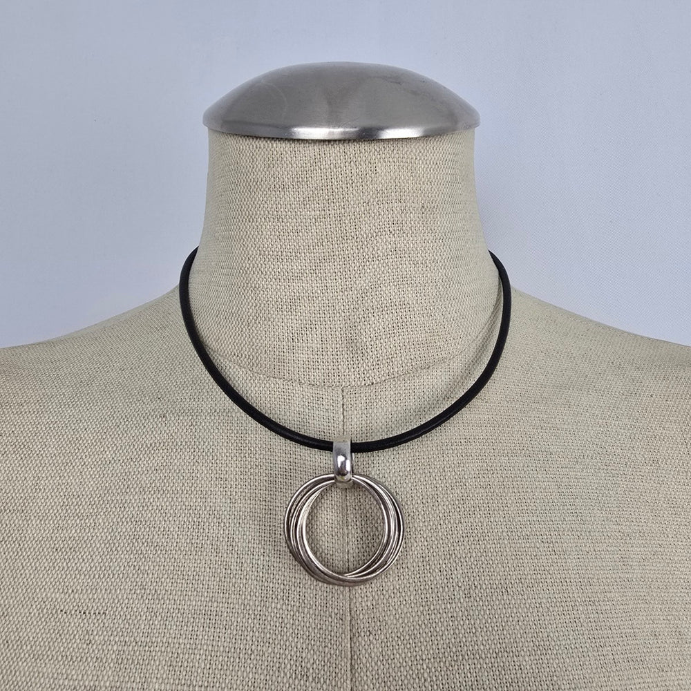 Silpada 925 Sterling Silver Interlocking Ring Pendant Black Leather Necklace