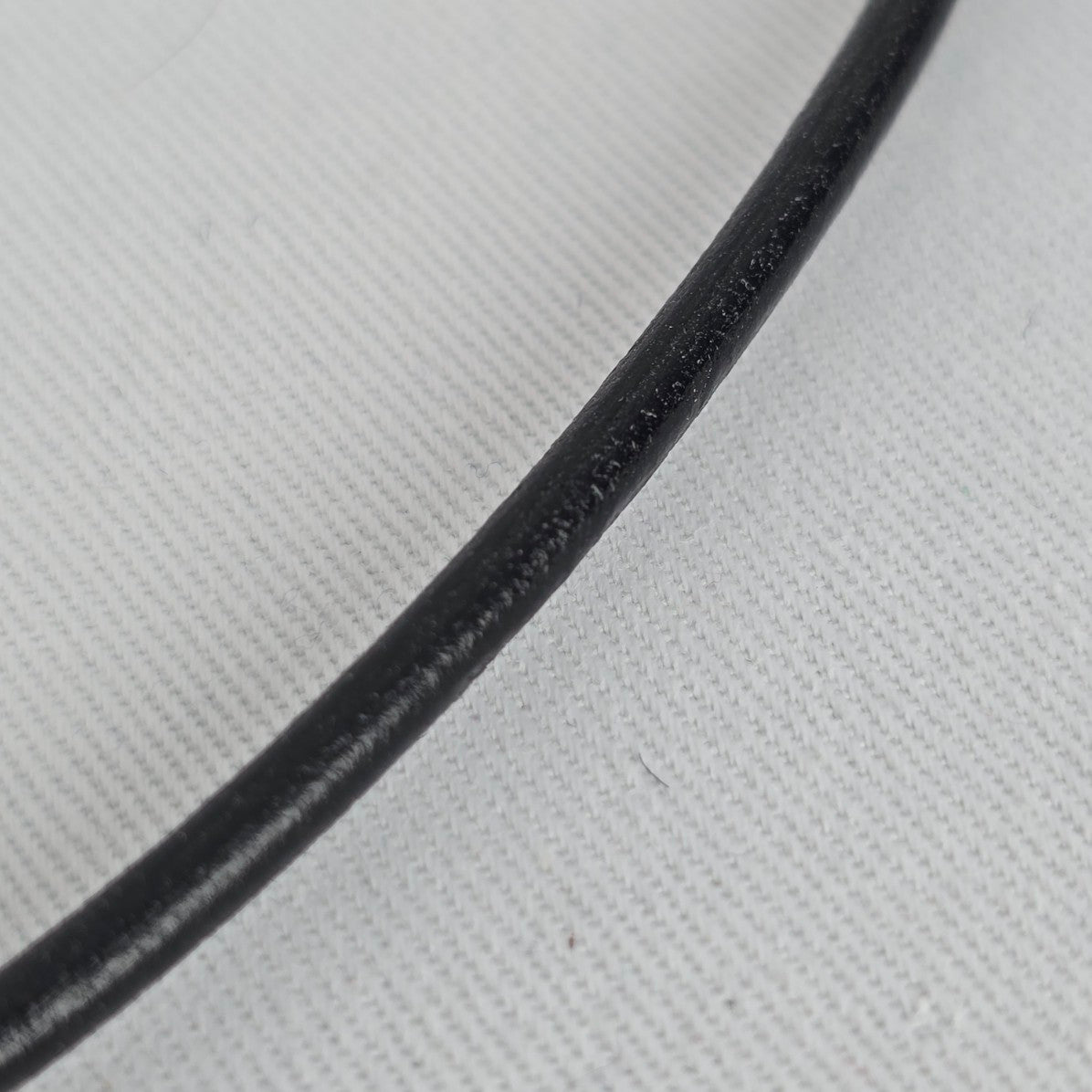 Silpada 925 Sterling Silver Interlocking Ring Pendant Black Leather Necklace