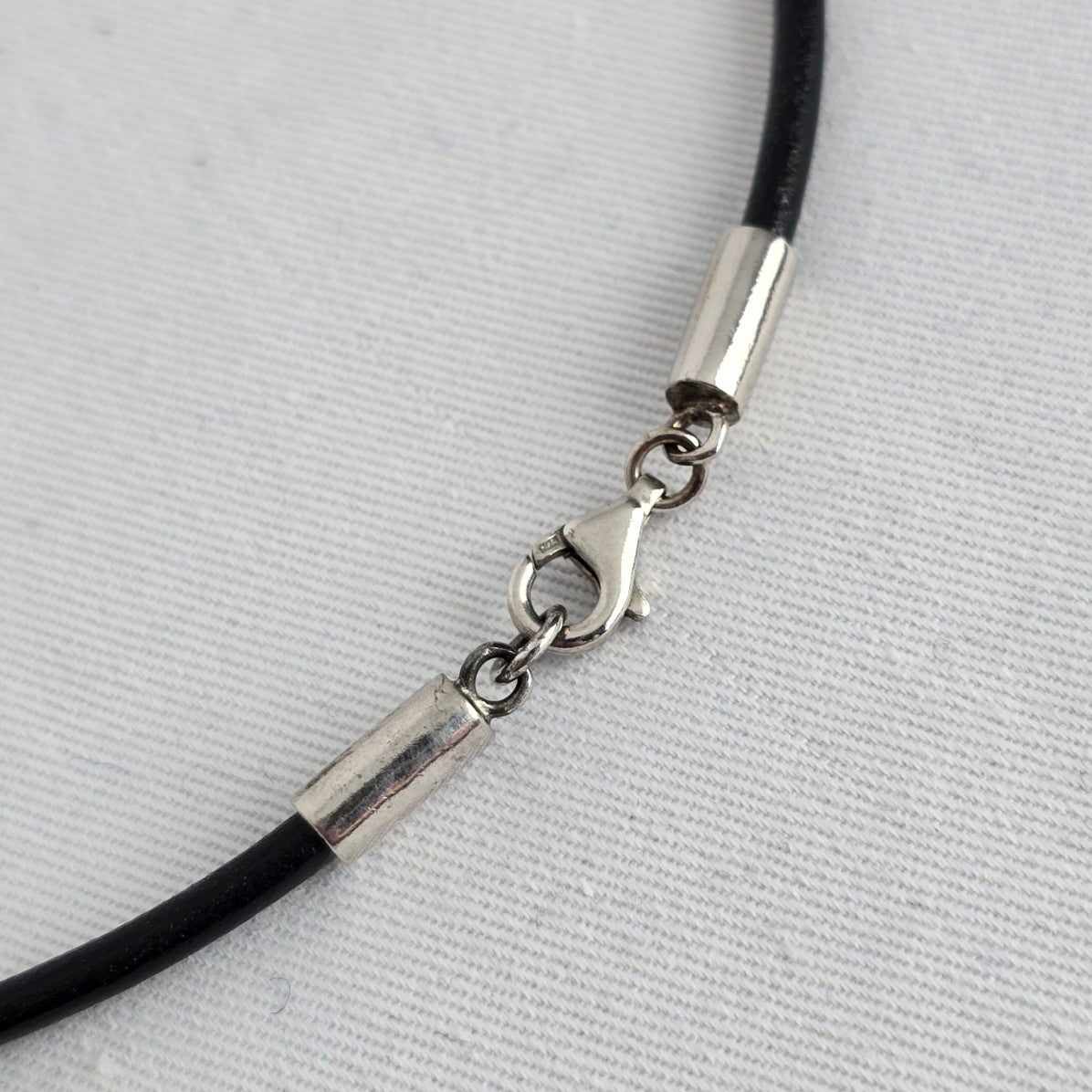 Silpada 925 Sterling Silver Interlocking Ring Pendant Black Leather Necklace