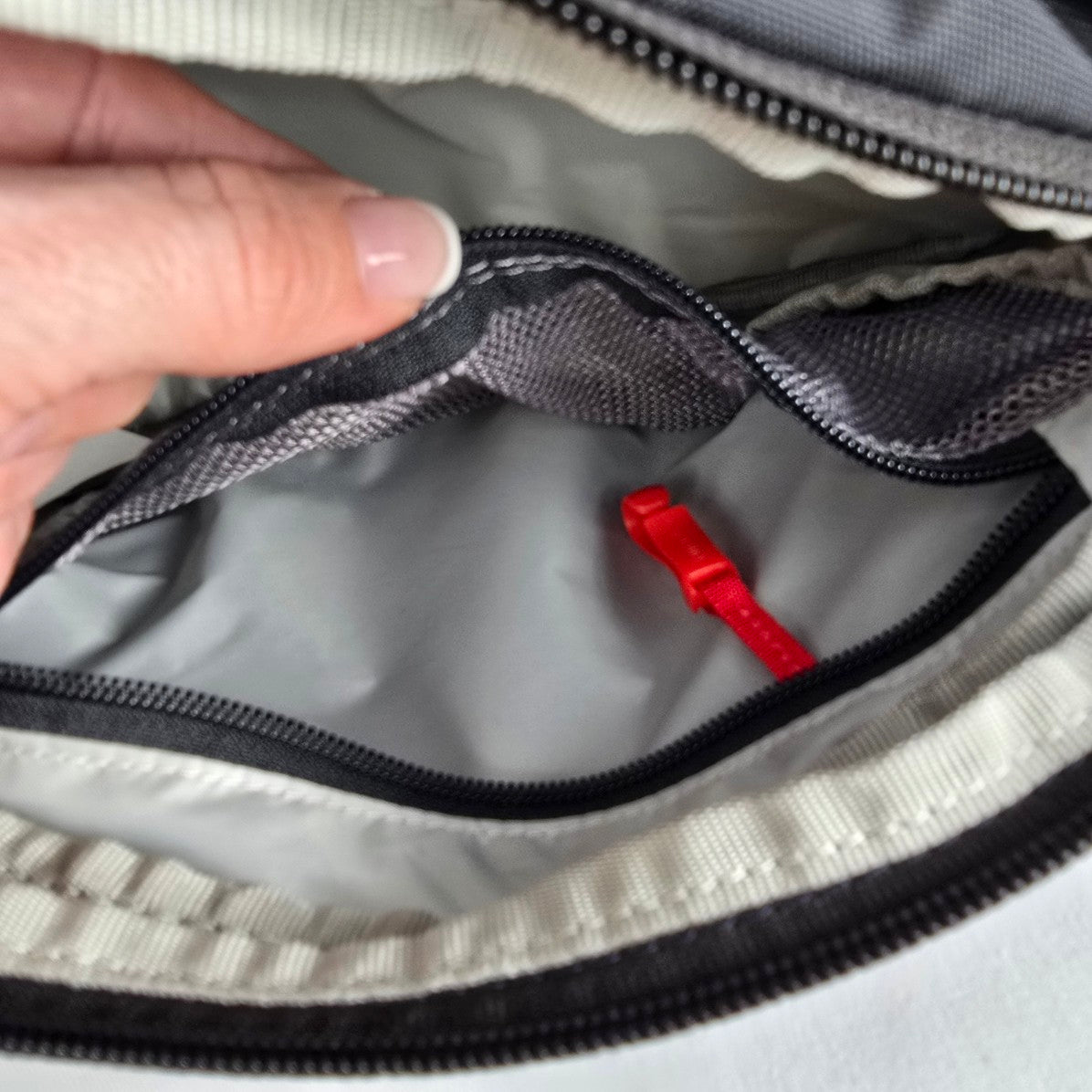 Osprey Waist Pack Belt Bag Grey Hiking Travel Fanny Pack Lightweight
