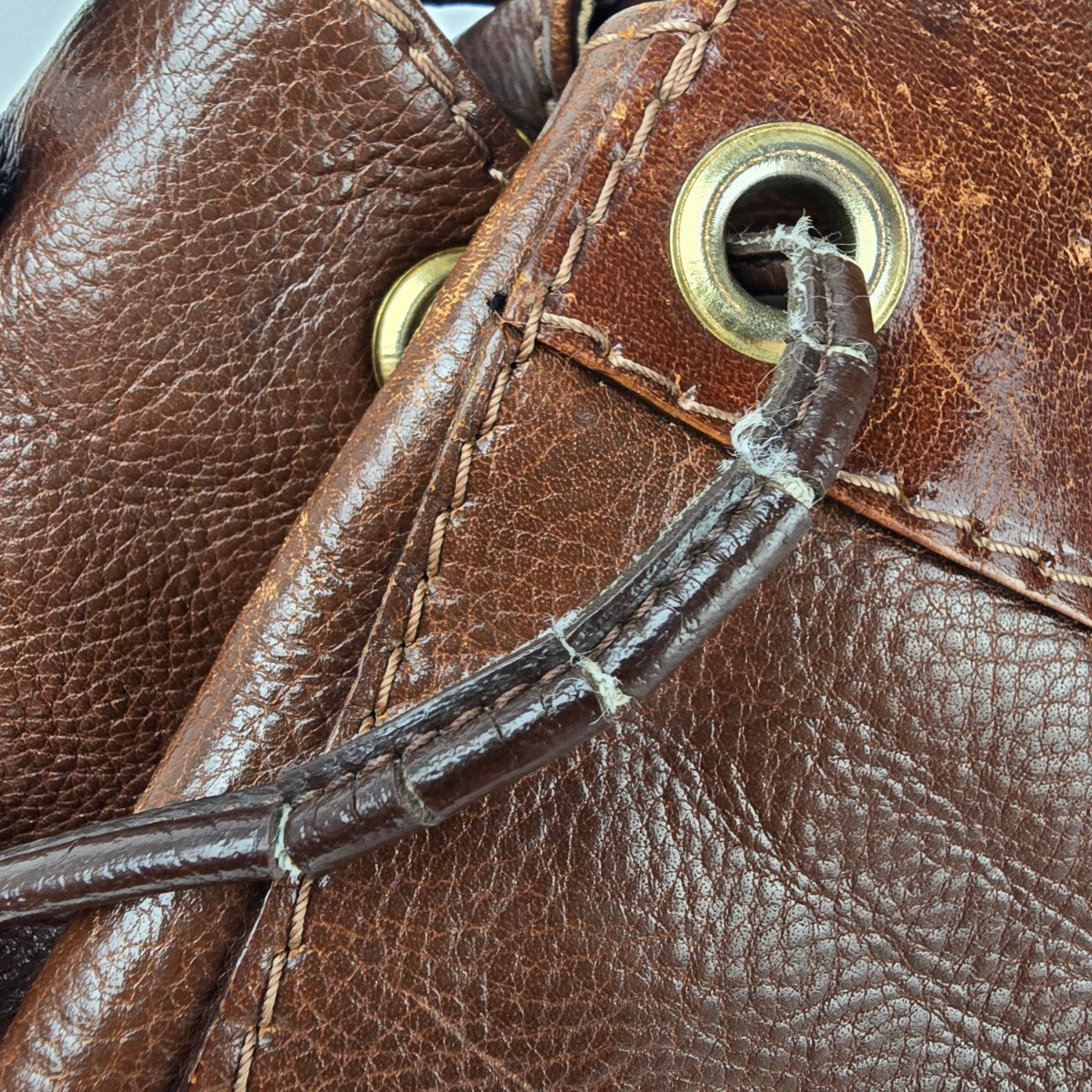 Vintage Brown Leather Drawstring Bag Crest Detail Slouchy Boho Crossbody