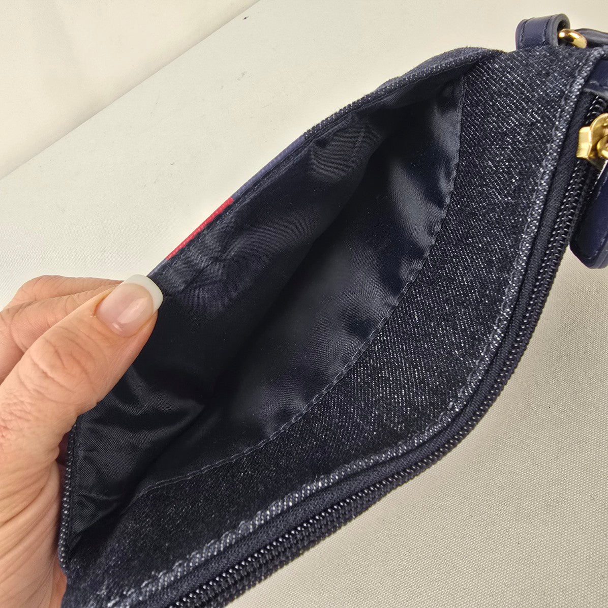 Tommy Hilfiger Denim Wristlet Pouch Navy Red Stripe Logo Zip Clutch