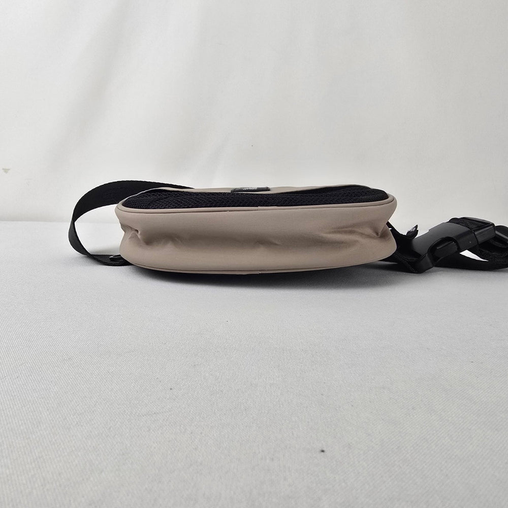 Lole Belt Bag Waist Pack Crossbody Black Travel Athletic