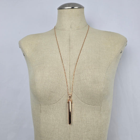 Stella & Dot Rebel Pendant Necklace – Rose Gold Edge