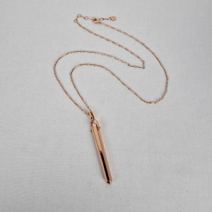 Stella & Dot Rebel Pendant Necklace – Rose Gold Edge