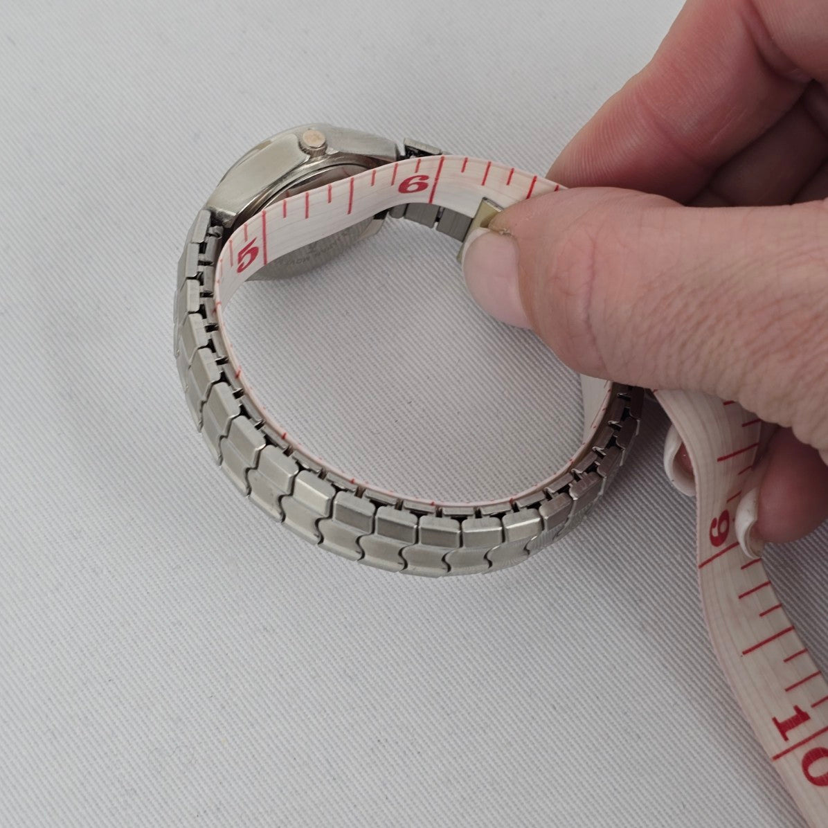 NextTech Quartz Watch Silver Tone Stretch Band Japan Movement