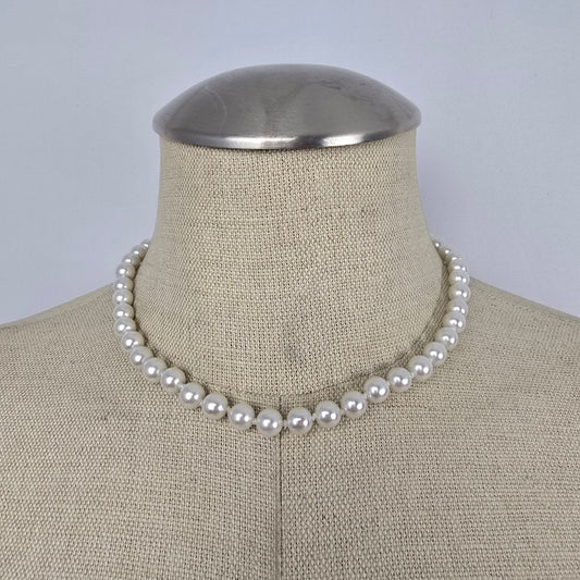 Classic White Pearl Necklace Graduated Beads Gold Clasp Bridal Elegant Timeless