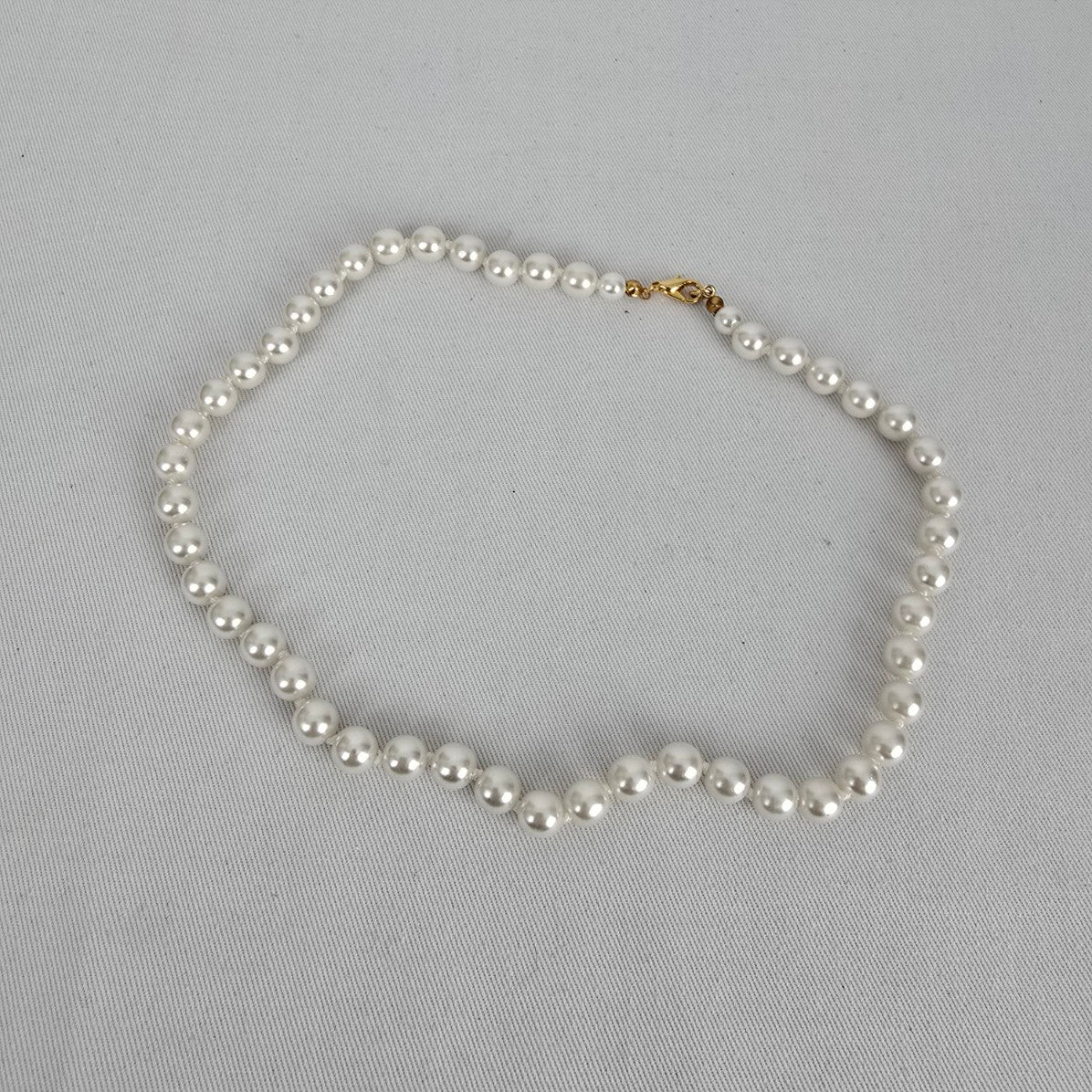 Classic White Pearl Necklace Graduated Beads Gold Clasp Bridal Elegant Timeless