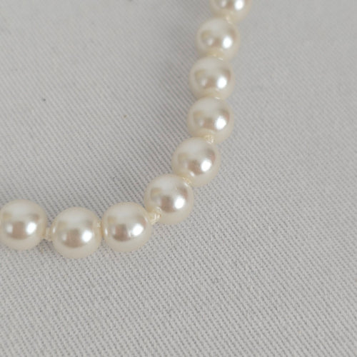 Classic White Pearl Necklace Graduated Beads Gold Clasp Bridal Elegant Timeless