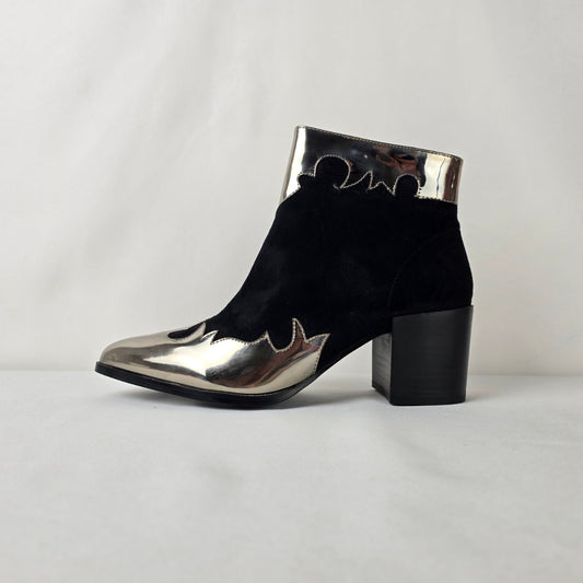 Vero Moda Camilla Western Ankle Boots Metallic Black Suede Block Heel Size 8 NWT