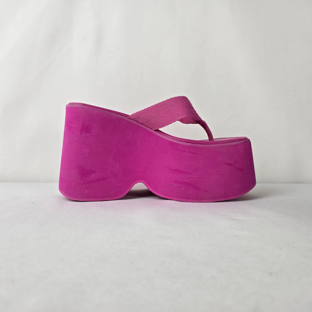 Steve Madden Platform Sandals Hot Pink Chunky Thong Sandals Statement Size 6