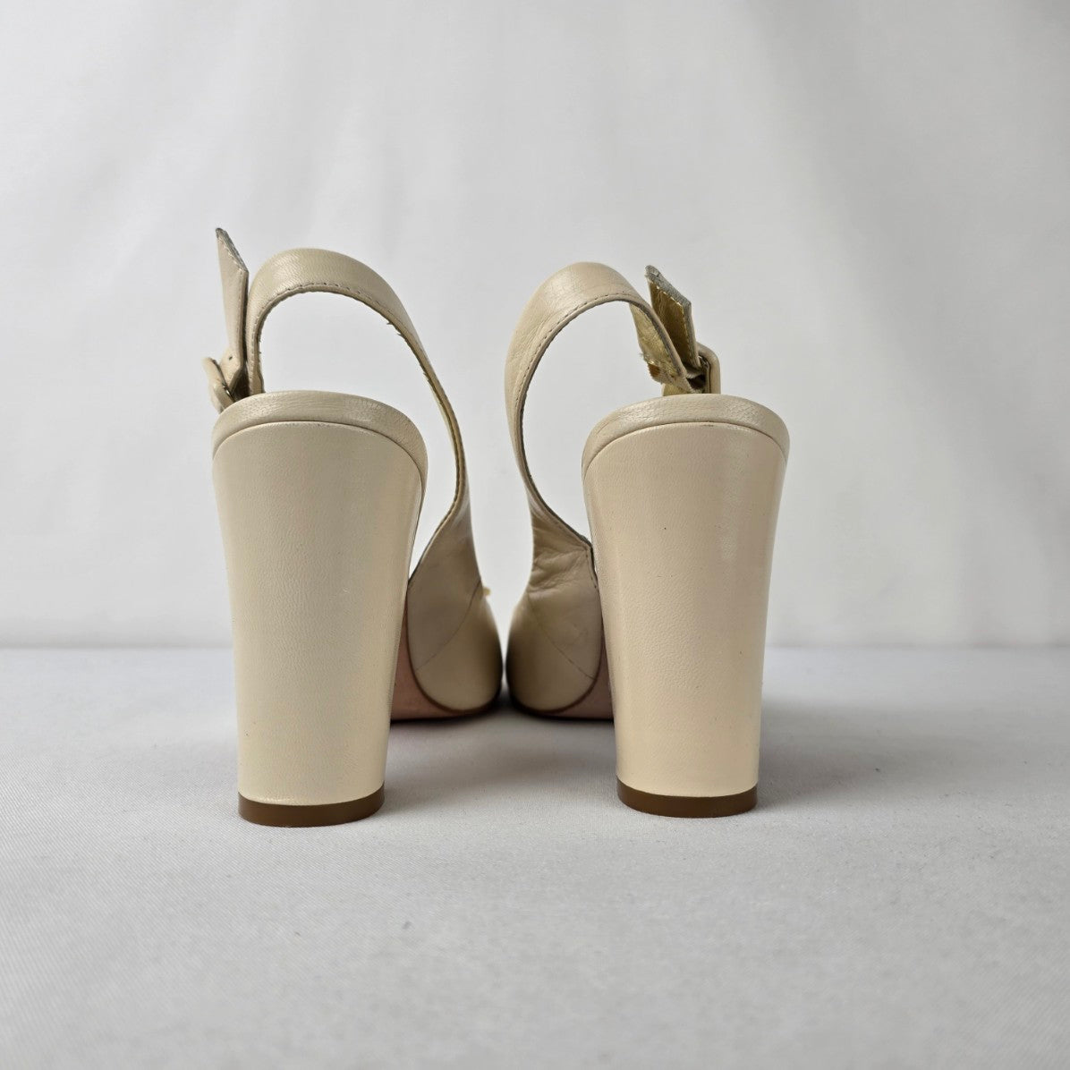 Tyler Richard Tyler Ivory Leather Slingback Heels Jewel Toe Block Heel Pumps Size 10