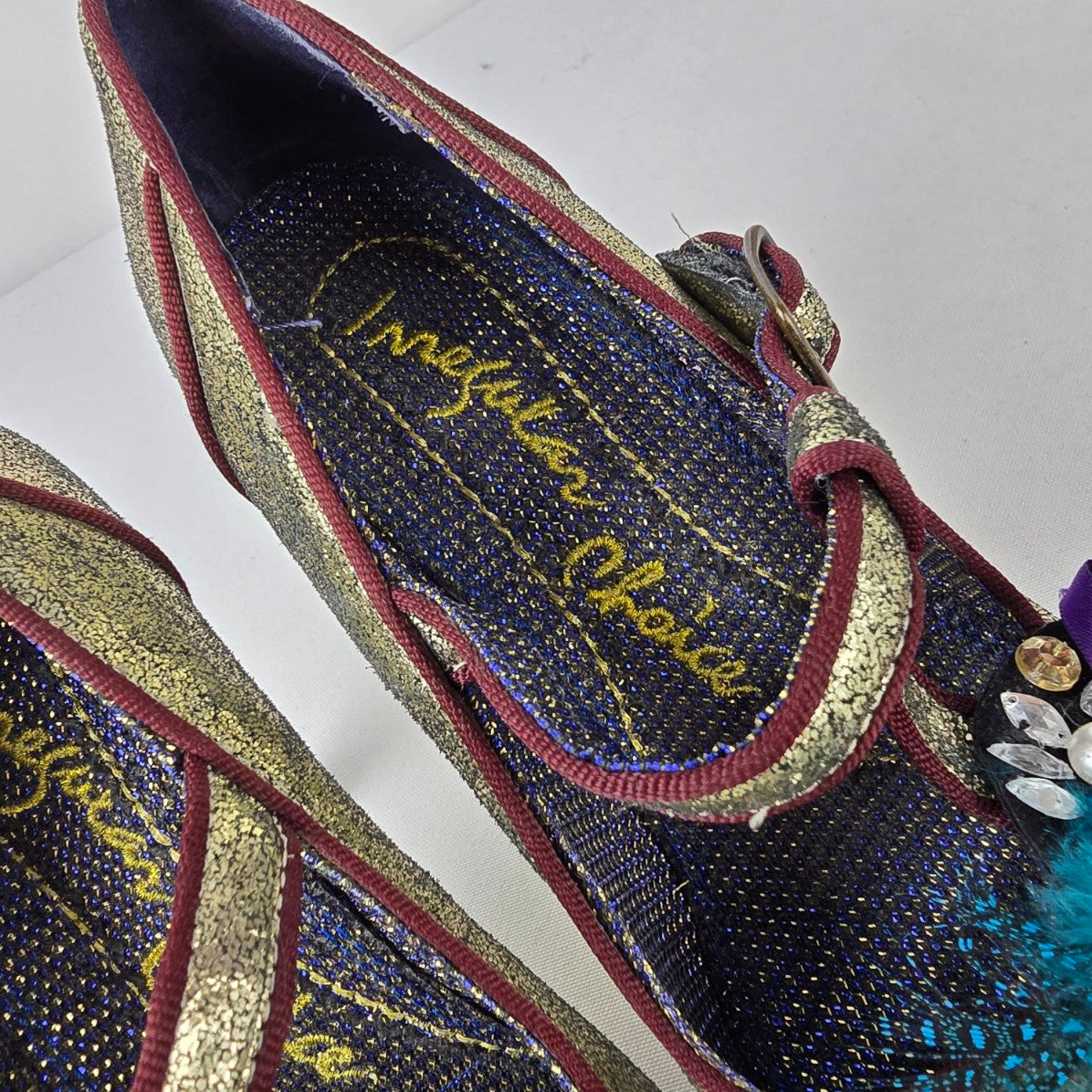 Irregular Choice Style Gold Mary Jane Heels Feather Bow Statement Size 7.5
