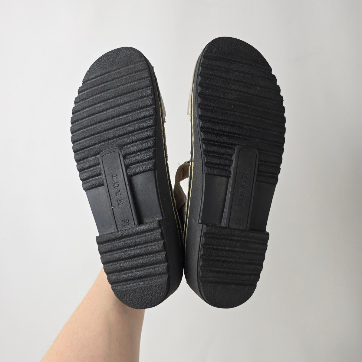 Naot Leather Comfort Sandals Adjustable Straps Orthopedic Footbed Size 8