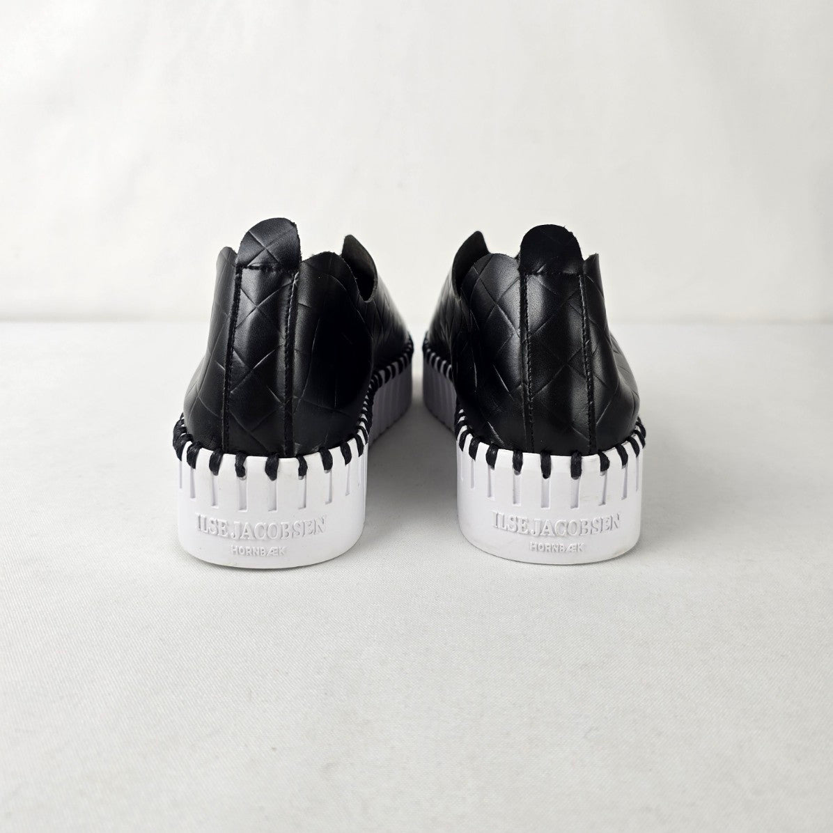 Ilse Jacobsen Tulip Slip-On Shoes Black Woven Platform Sneakers Size 6