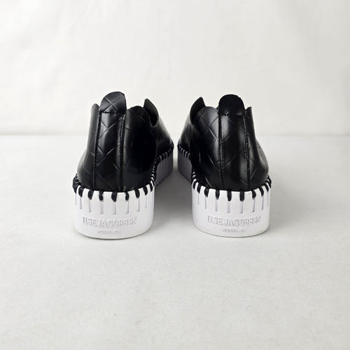 Ilse Jacobsen Tulip Slip-On Shoes Black Woven Platform Sneakers Size 6