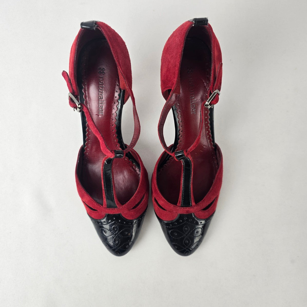 Naturalizer Focus T-Strap Heels Red Suede Black Cap Toe Pumps Size 6.5