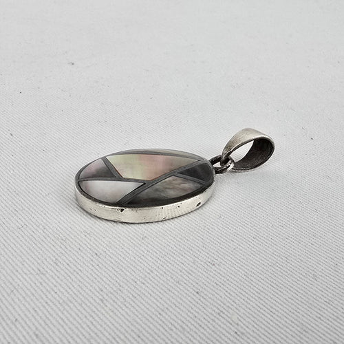 Sterling Silver 925 Inlay Pendant Mother of Pearl Mosaic Oval