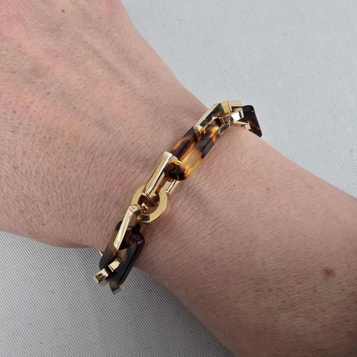 Myka Tortoiseshell Link Bracelet Gold Tone Chunky Statement Toggle