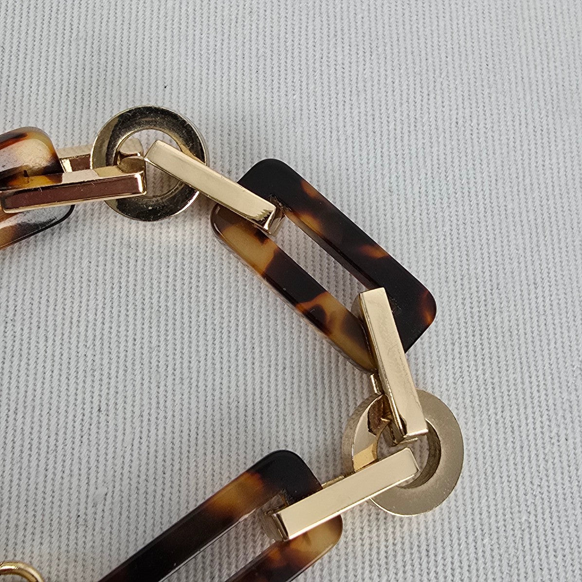 Myka Tortoiseshell Link Bracelet Gold Tone Chunky Statement Toggle