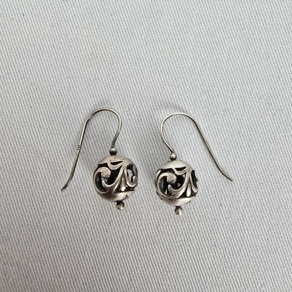 Silpada 925 Sterling Silver Filigree Ball Dangle Earrings