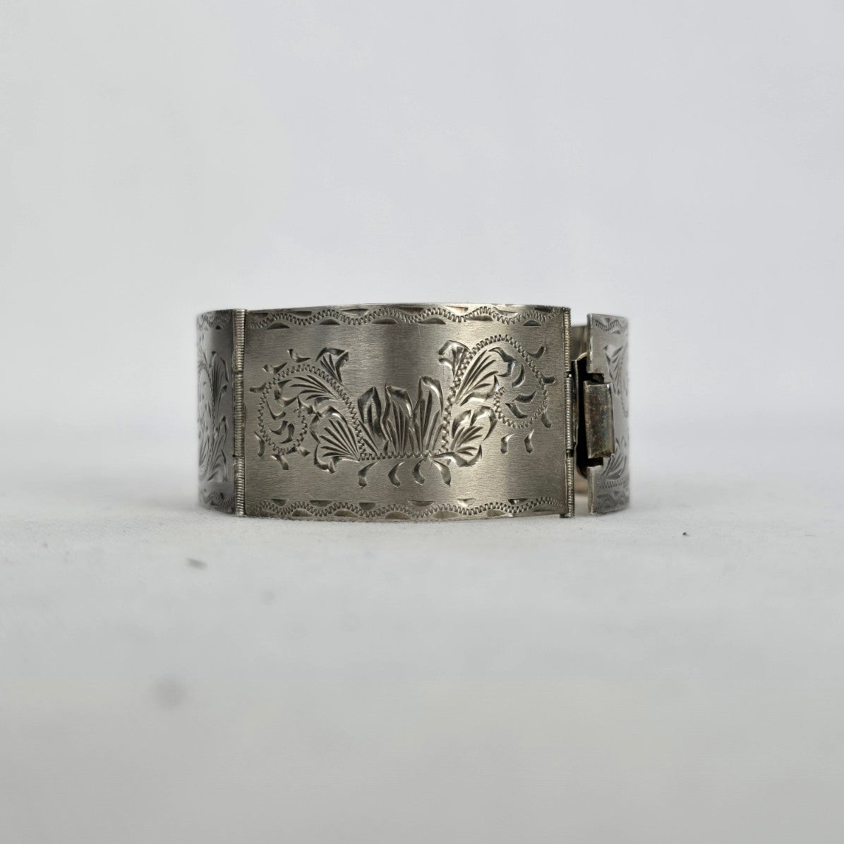 Sterling Silver 925 Wide Cuff Bracelet Floral Engraved Vintage