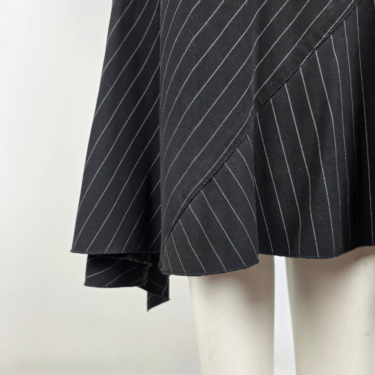 Y2K Urban Behavior Pinstripe Asymmetrical Midi Skirt Size M Goth Officecore