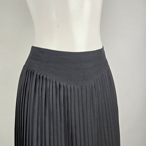 Vintage Black Pleated Midi Skirt Size 6 Made in Canada Minimalist Officecore
