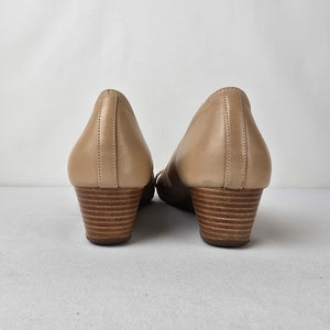 Cole Haan Grand.OS Nude Leather Peep Toe Wedge Heels Size 12 Comfort Pumps