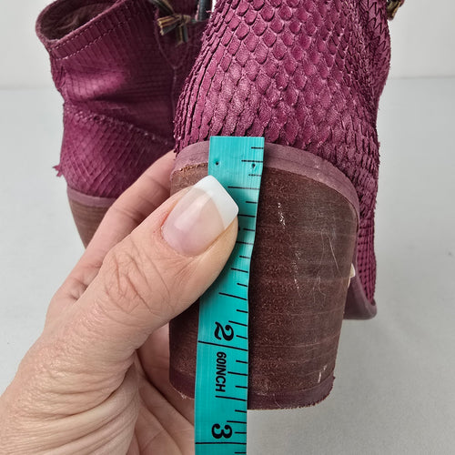 Felmini Magenta Textured Leather Ankle Boots Western Boho Booties Size 6