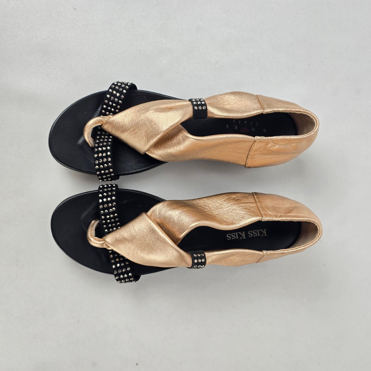 Kiss Kiss Italy Rose Gold Bow Sandals Size 6 Rhinestone Comfort Flats