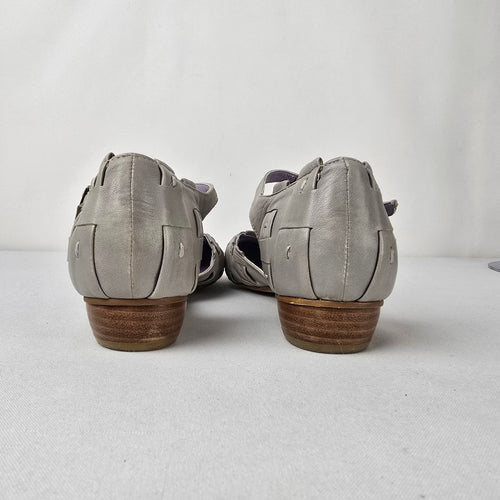 Everybody BZ Moda Gray Woven Leather T-Strap Mary Jane Flats Shoes Size 8