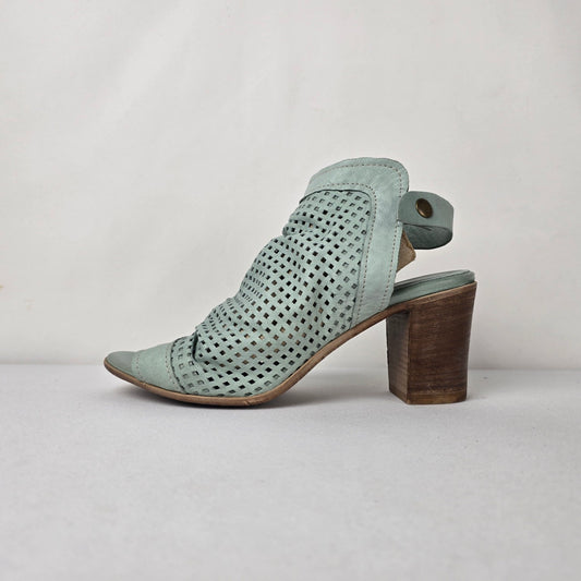 Bueno Sage Green Perforated Leather Peep Toe Block Heel Sandals Size 8
